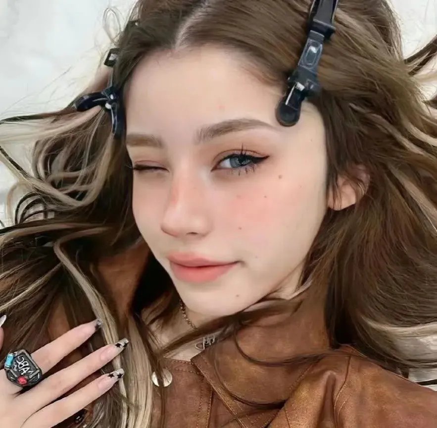 女子高中生
